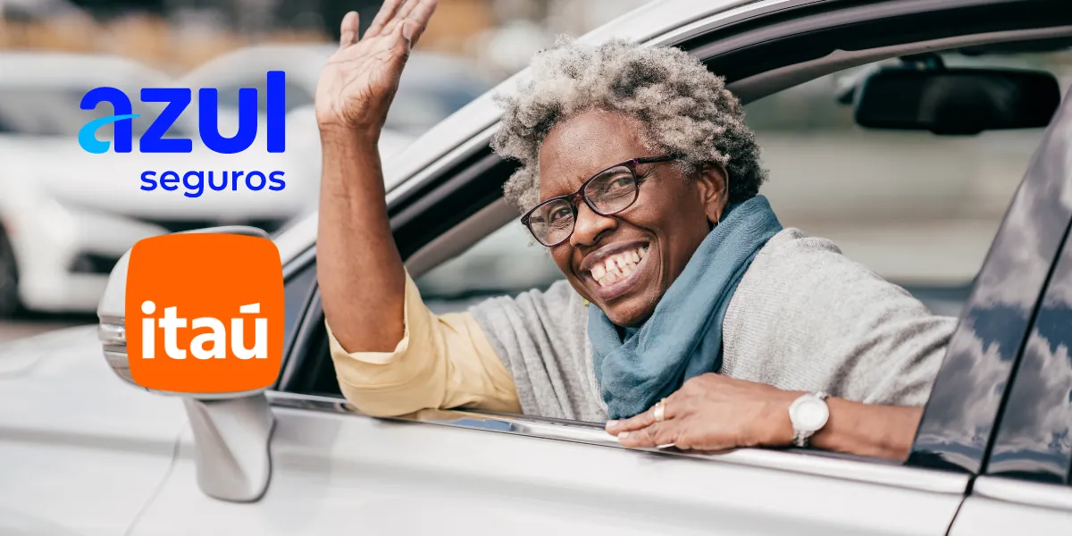 mulher feliz, dando tchau, representando seguro auto mensal ITAÚ.