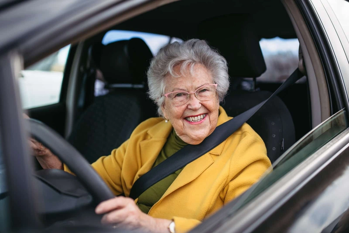 Seguro de carro para aposentado é realmente mais barato?