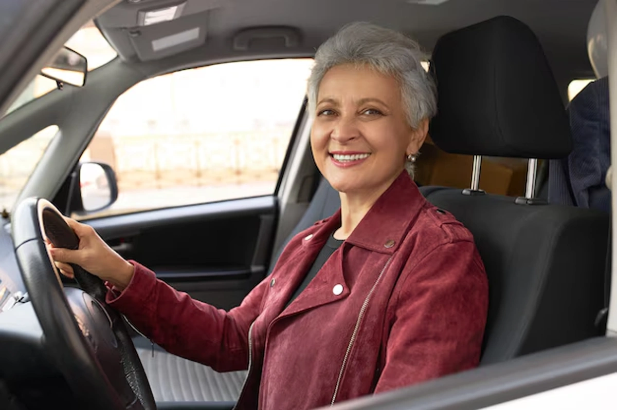 Entenda o seguro de carro para idosos acima de 65 anos