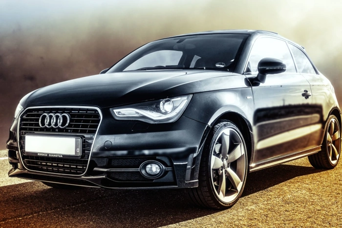 Carro da Audi na cor preto. Falando sobre consórcio de carro de luxo.