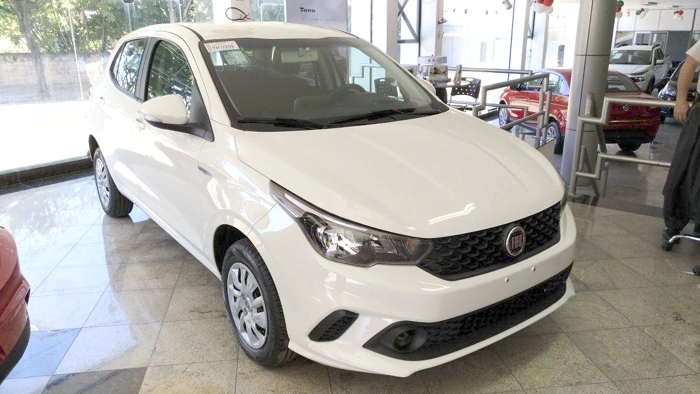 Fiat Argo branco. Falando sobre os carros mais roubados rj.